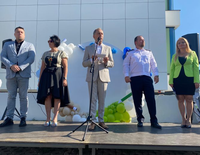 Început de an școlar la Chitila